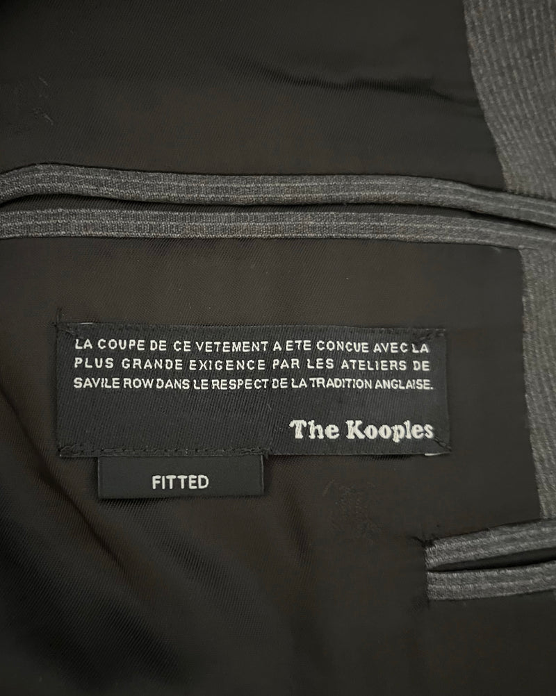 The Kooples 3-piece Suit Dark Grey Fitted (Jacket 46, Waitcoat 46, Tousers 28 Skinny)