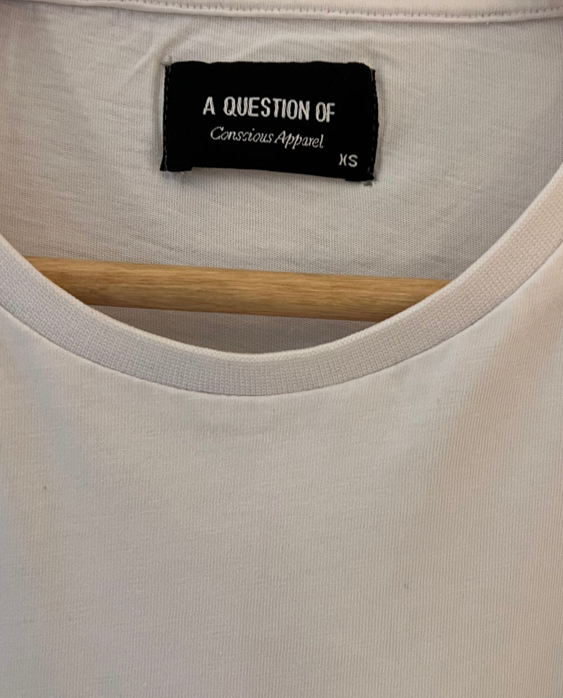 A Question of Conscious Apparel T-shirt White XS